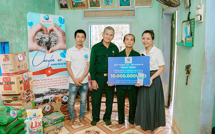 Đội ngũ hi88.com làm việc trong môi trường chuyên nghiệp